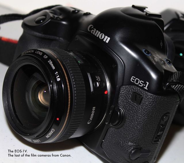 Canon перестав продавати плівкові фотокамери - фото 252363