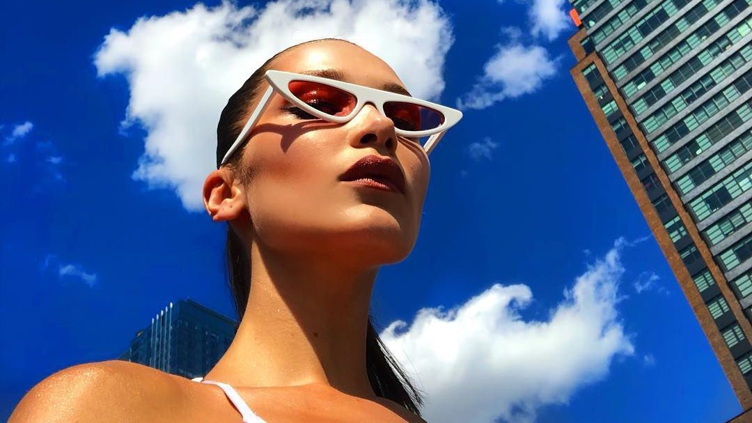 Белла Хадід здивувала відвертим образом від Dior - фото 1