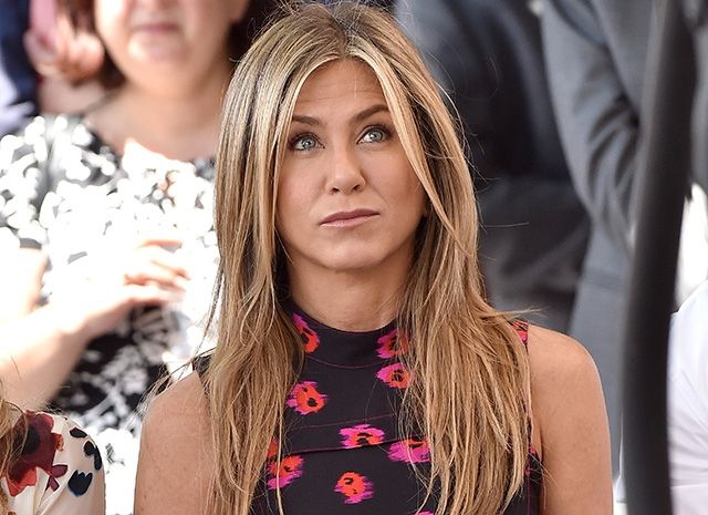 Дженніфер Еністон розлютили чутки про роман Джастіна Теру і Емми Стоун - фото 1