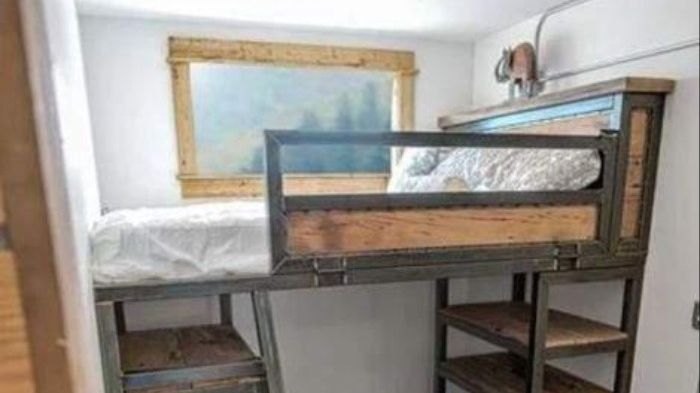 Хлопець перетворив морський контейнер на мрію холостяка