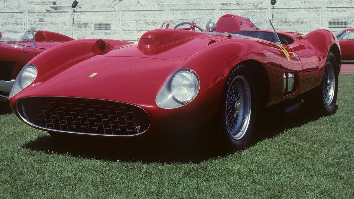 В Україні продають рідкісний автомобіль Ferrari