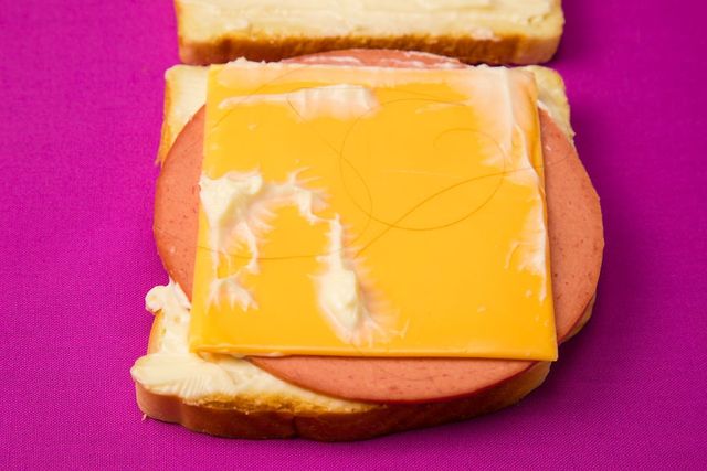 Фотограф робить непривабливі знімки їжі, які викликають відразу - фото 251937