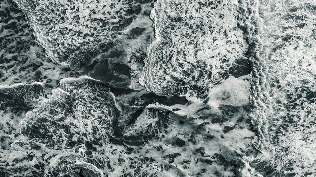 Фотограф показав шторм над Тихим океаном, і результат вражає - фото 255010