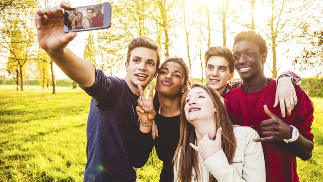 Американські підлітки масово відмовляються від Facebook - фото 252189