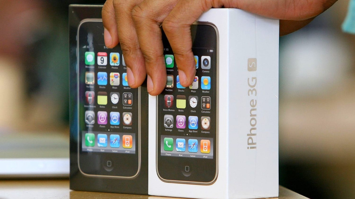 iPhone 3GS повернувся на прилавки: відома причина - фото 1
