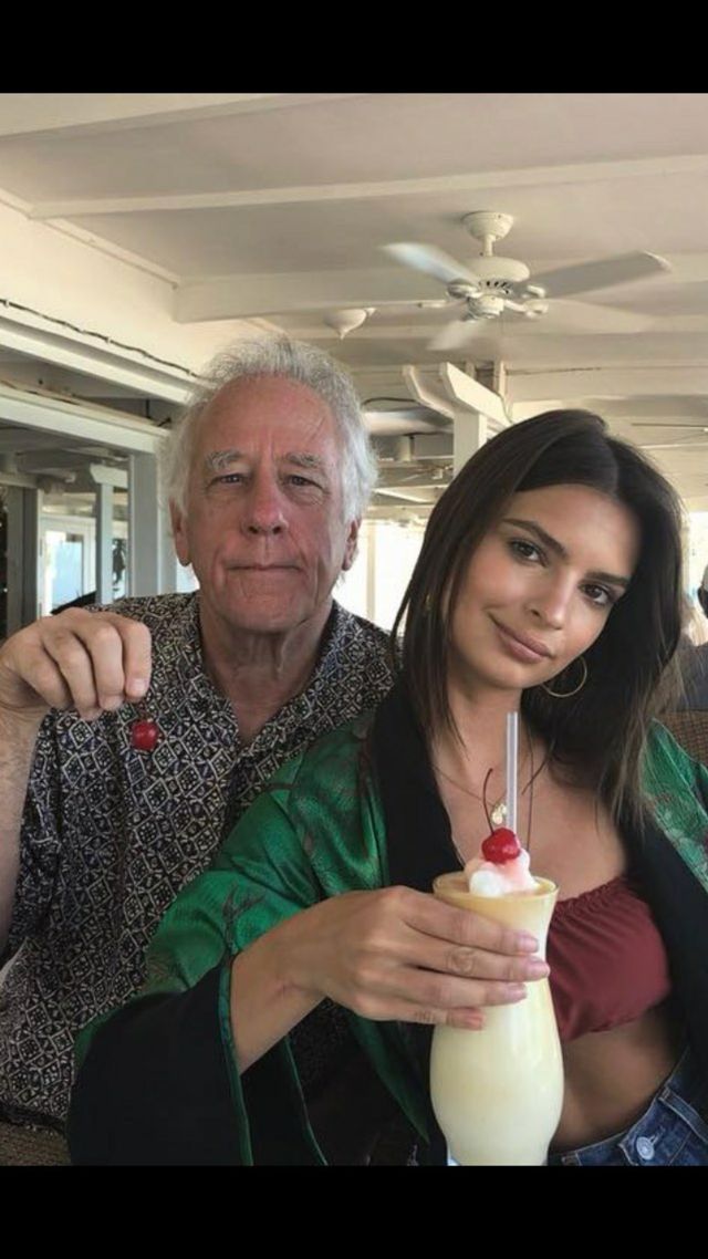 instagram.com/emrata - фото 256157