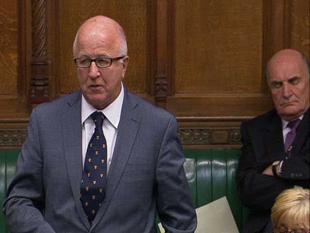 Британських лордів змусять не спати у парламенті - фото 253486