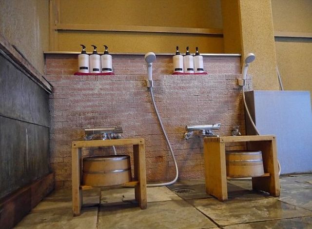 Який всередині найстаріший готель світу: незвичайні фото - фото 258055