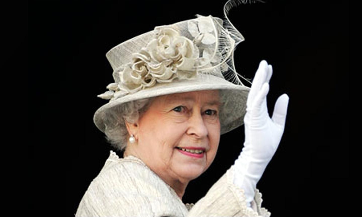 Королеву Британії прооперували: названо причину - фото 1