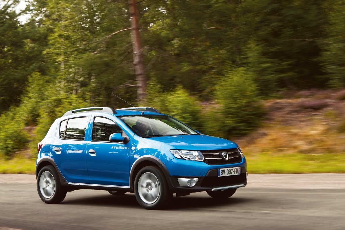 У хетчбека Dacia Sandero Stepway з'явилася бюджетна версія