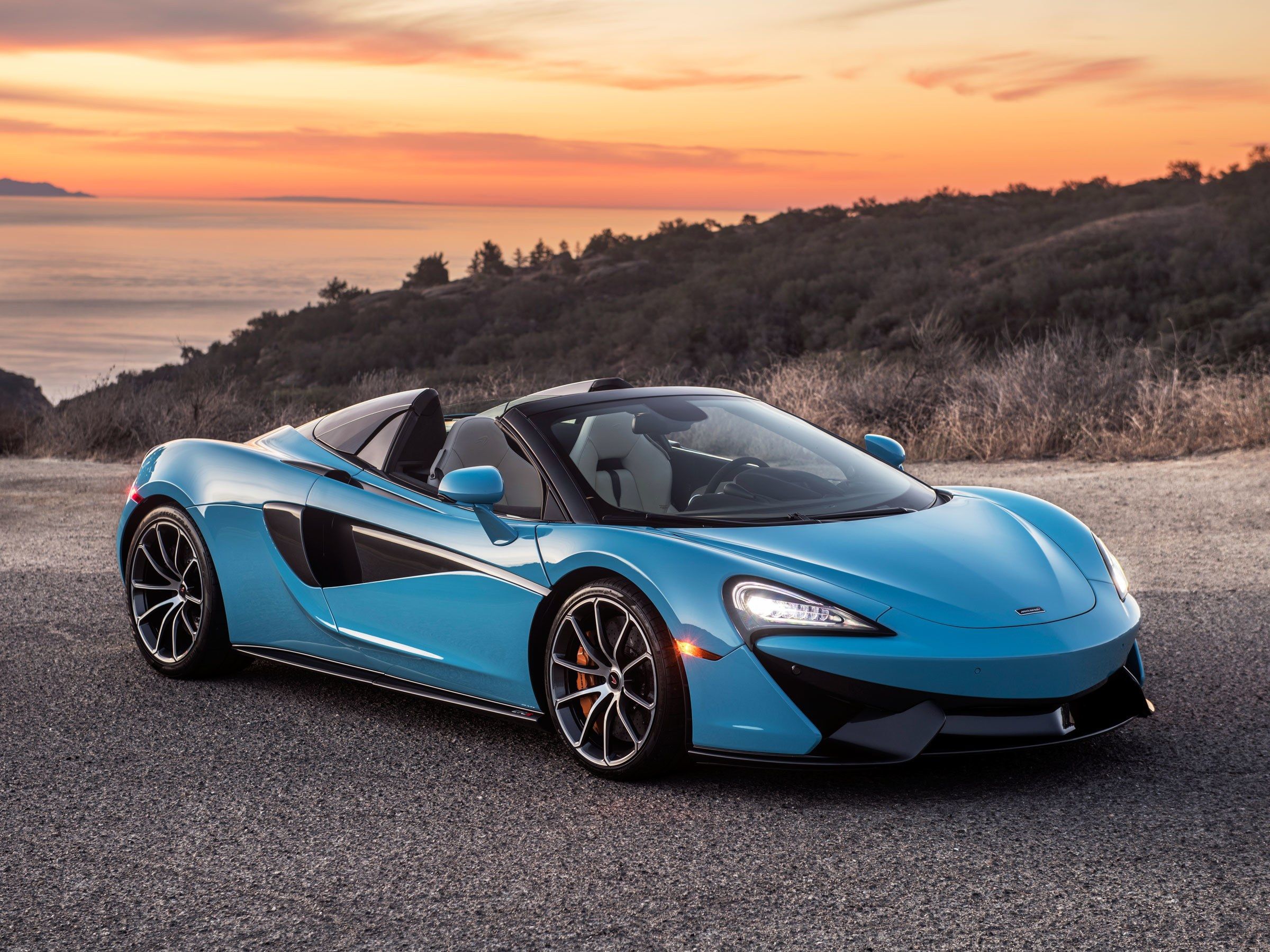 McLaren планує випустити 18 моделей протягом семи років