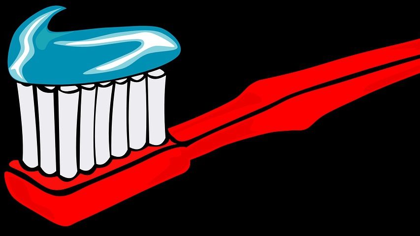 15 способів використання зубної пасти, які допоможуть вам у побуті