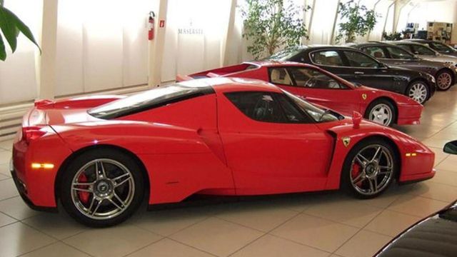 Суперкар Ferrari Enzo Шумахера - фото 265556