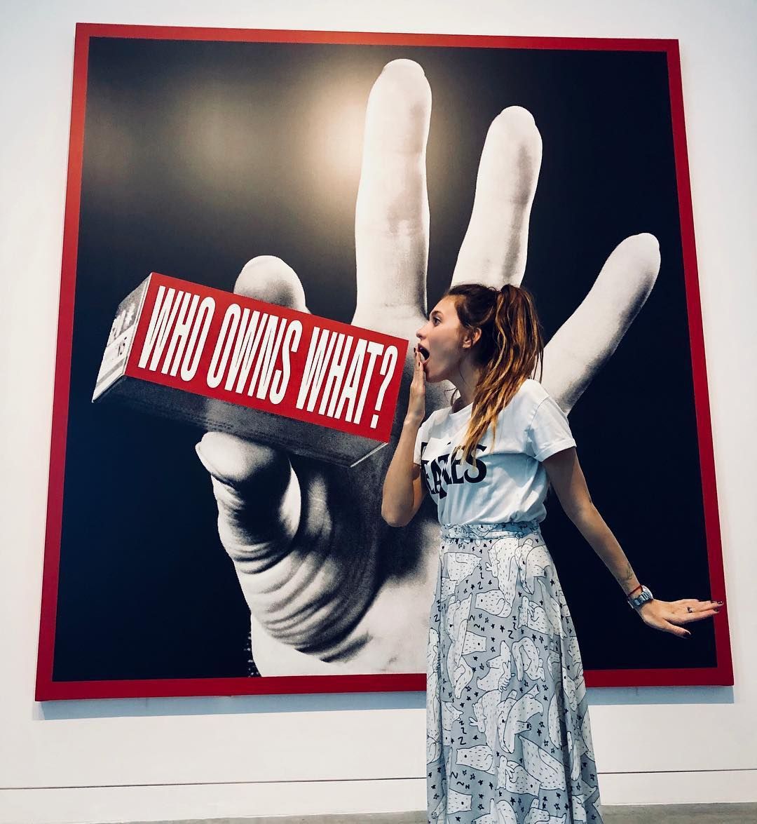 Купальник і шуба: Регіна Тодоренко здивувала сміливим фото - фото 1