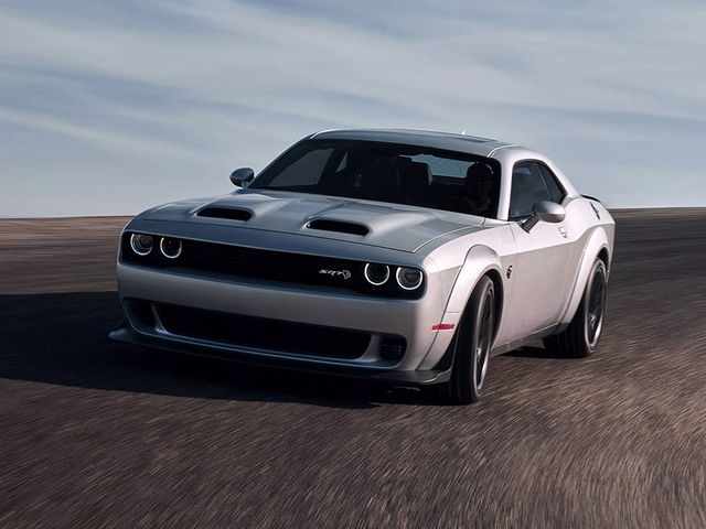 Dodge презентувала оновлений Challenger Hellcat- фото 260491