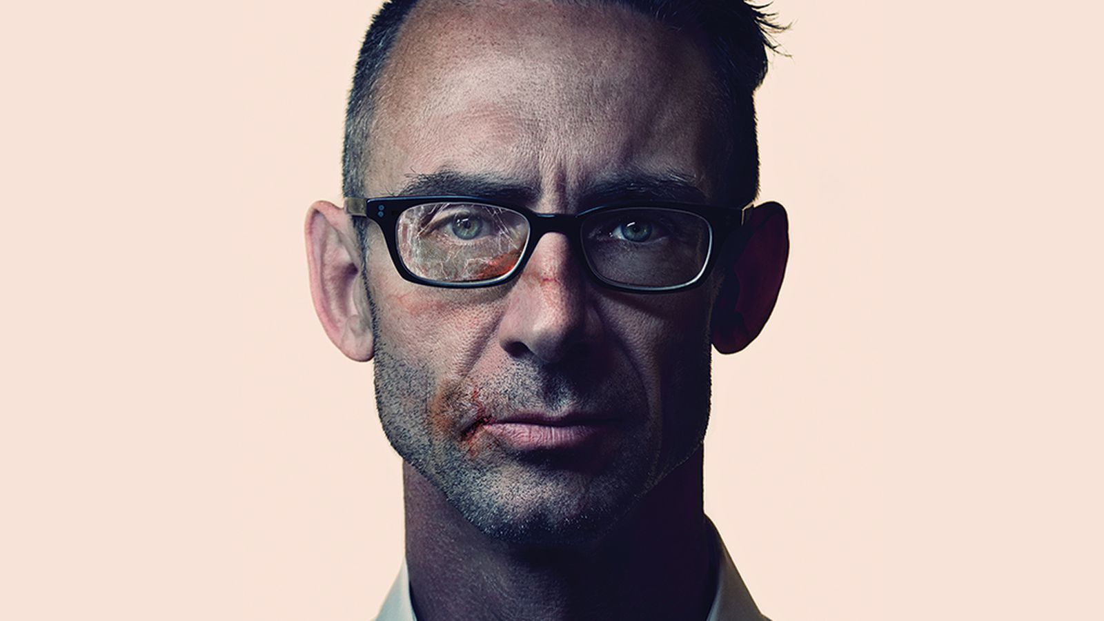 Чак Паланік став жертвою шахраїв