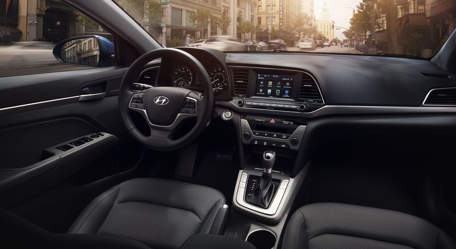 У мережі розкрили дизайн оновленого Hyundai Elantra