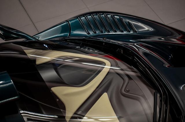 Британці удосконалили гіперкар від McLaren - фото 262513