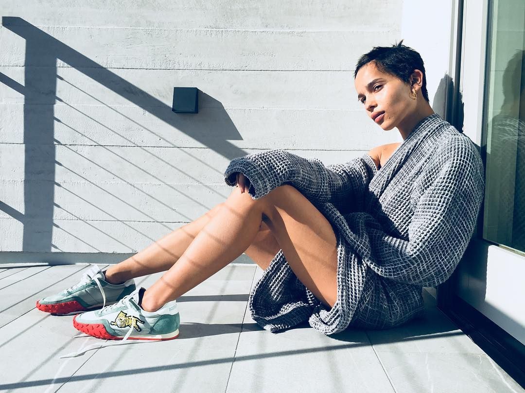 Зої Кравіц стала обличчям аромату YSL Black Opium