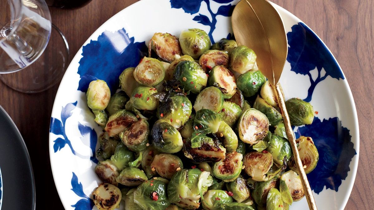 Фахівці радять обсмажувати брюссельську капусту в олії - фото 1