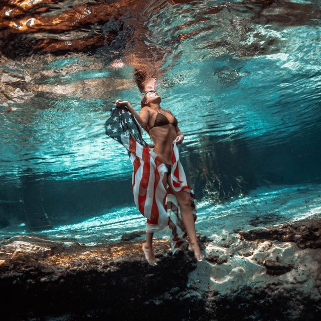 Фотограф-дайвер створює казкові знімки на Гаваях - фото 262976