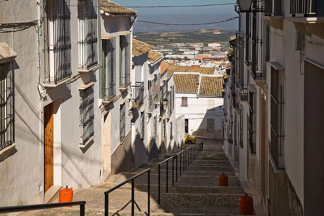 Це містечко передає весь колорит Іспанії- фото 264778