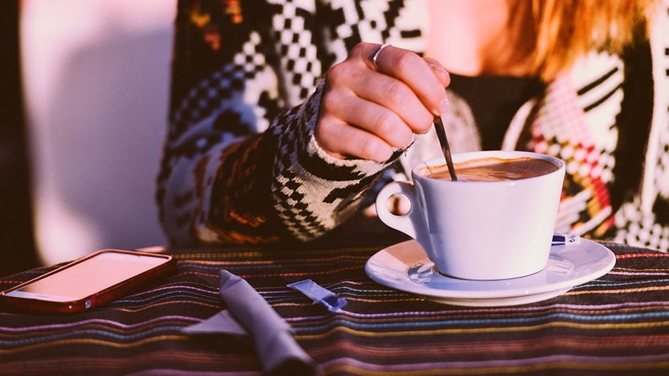 Цей смачний напій небезпечний для жінок