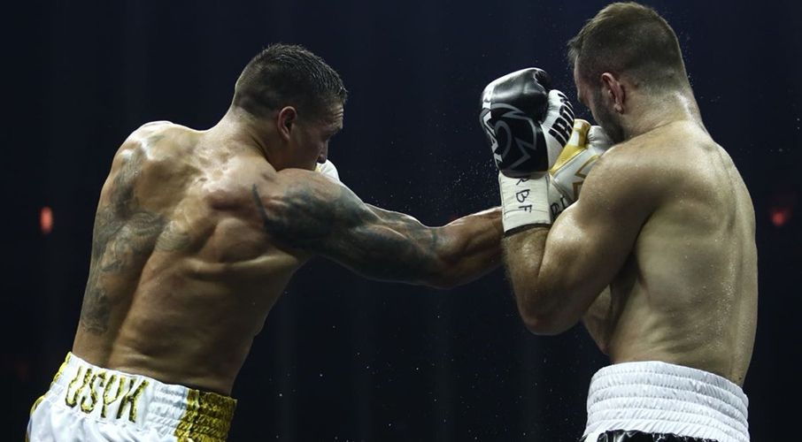 Усик – Гассієв: повне відео переможного бою українця