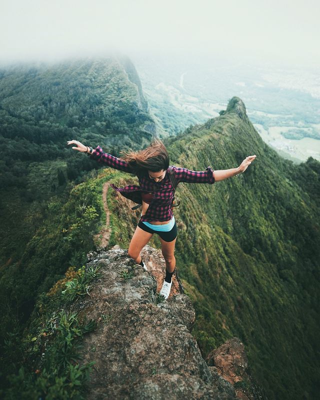 Чарівна модель показує свої подорожі світом - фото 263267