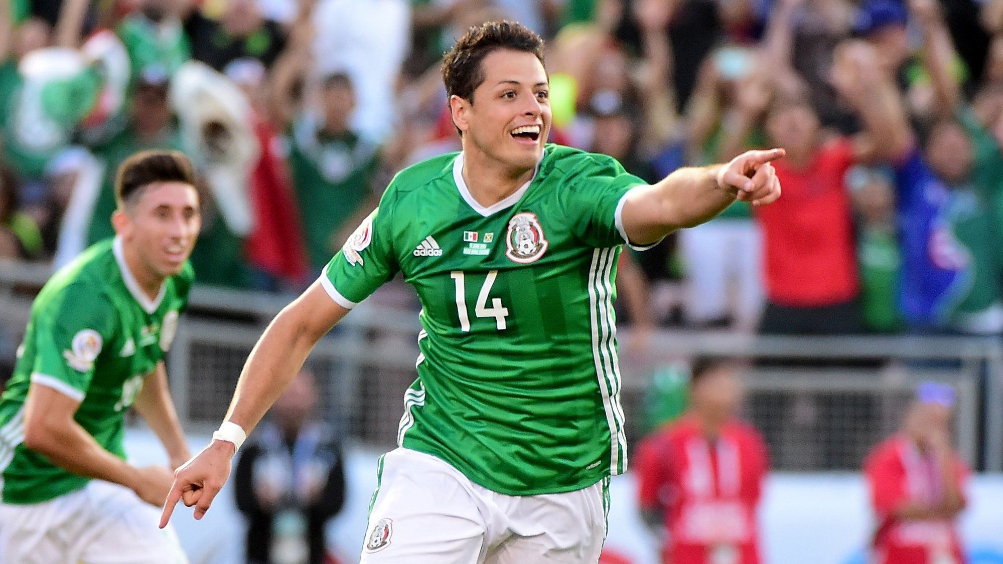 Футболісти вирішили заохотити фортуну - фото 1