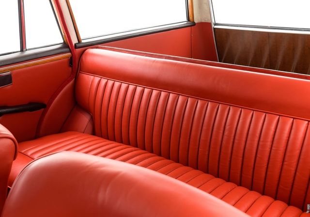 Універсал Bentley з кузовом Mercedes-Benz виставили на продаж - фото 259963