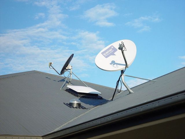 Супутникове телебачення надзвичайно популярне в Україні - фото 266243
