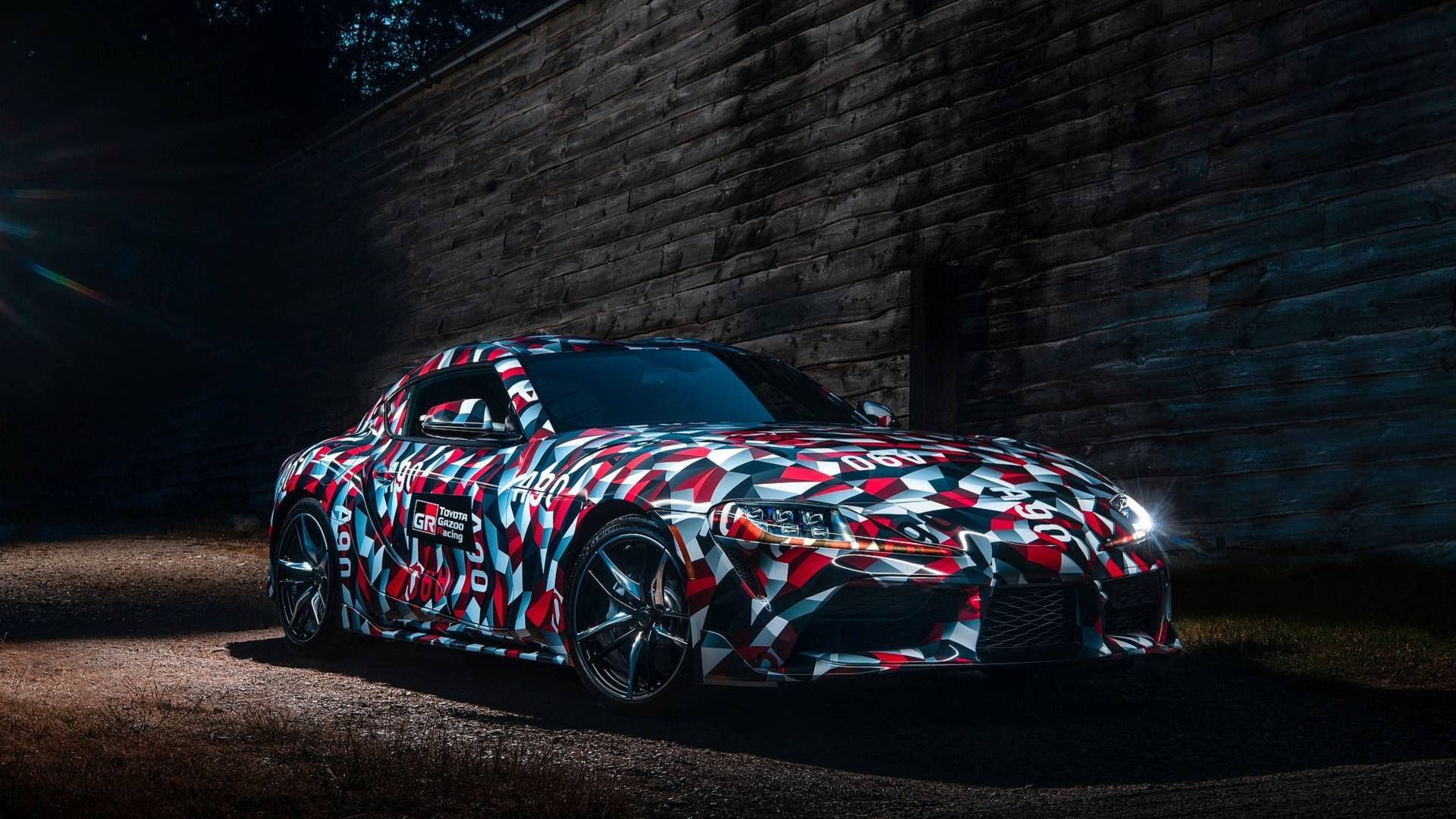 Нову Toyota Supra вперше показали в русі