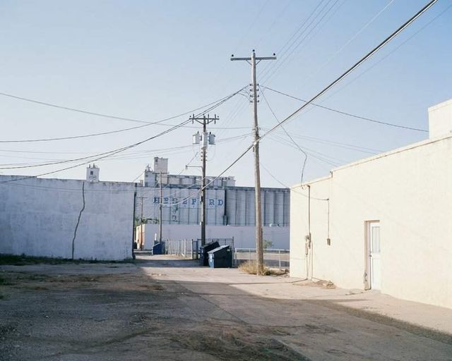 Незвично пусті вулички американського містечка- фото 266533