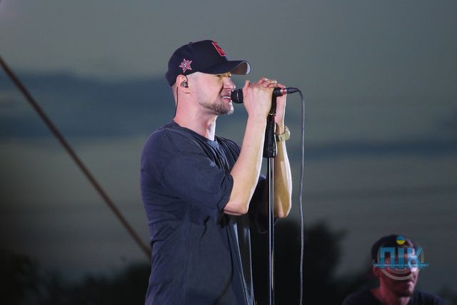 'Бумбокс' виступив на адмінмежі з Кримом - фото 264571