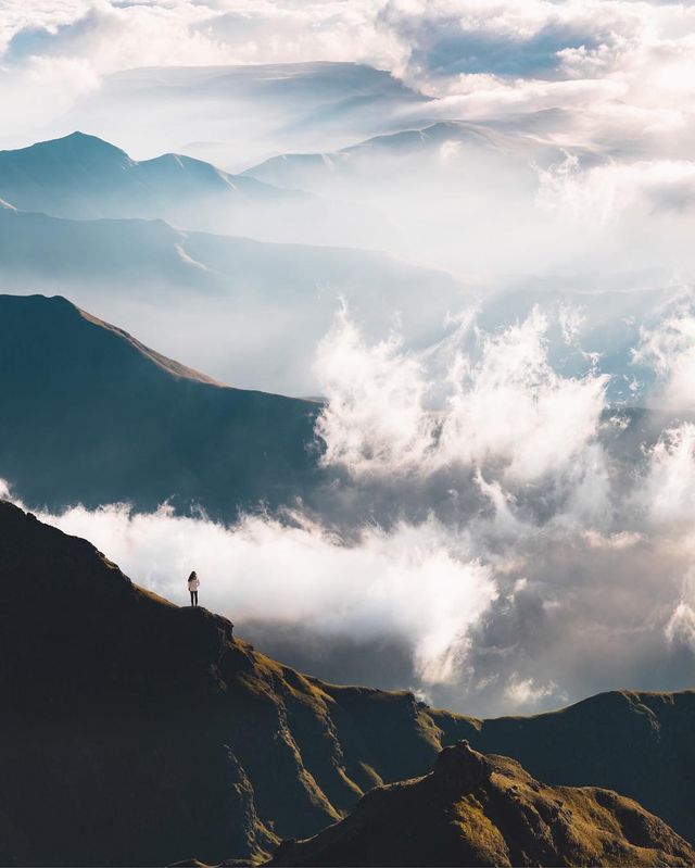 Чарівна модель показує свої подорожі світом - фото 263272