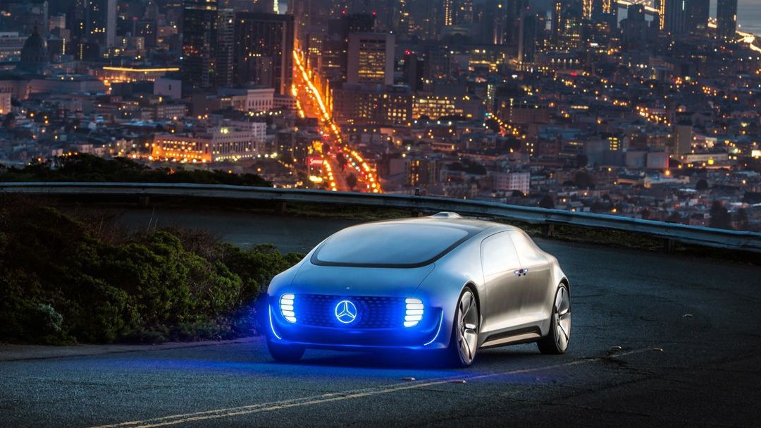 Mercedes запустить сервіс безпілотних таксі