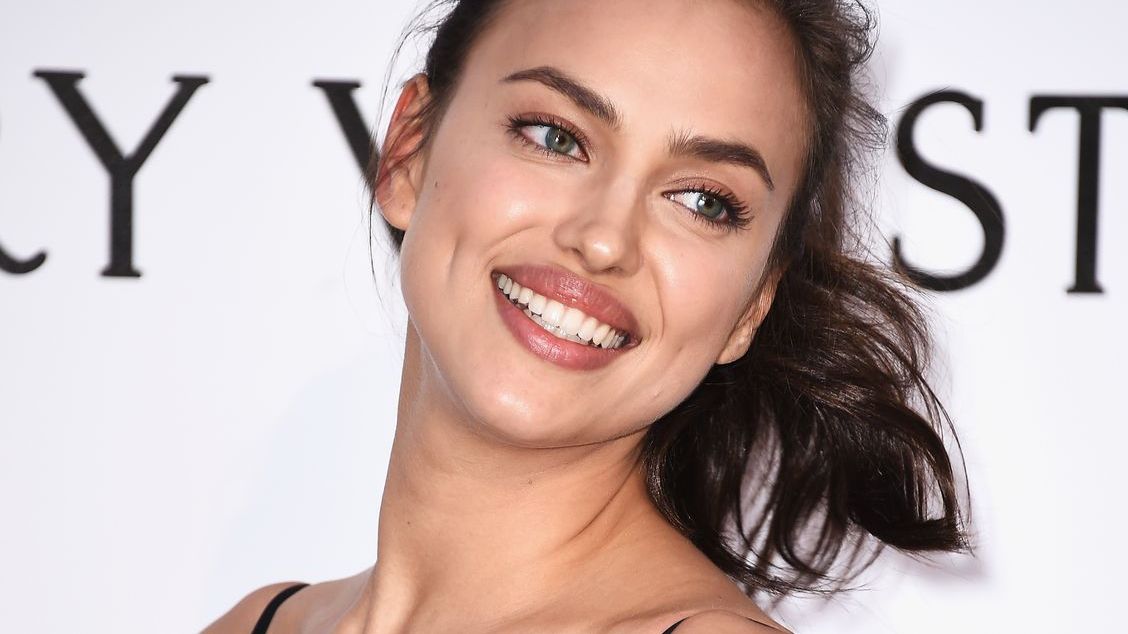 Колишня Роналду показала соковиті форми