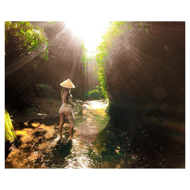 Фотограф-дайвер створює казкові знімки на Гаваях - фото 262979