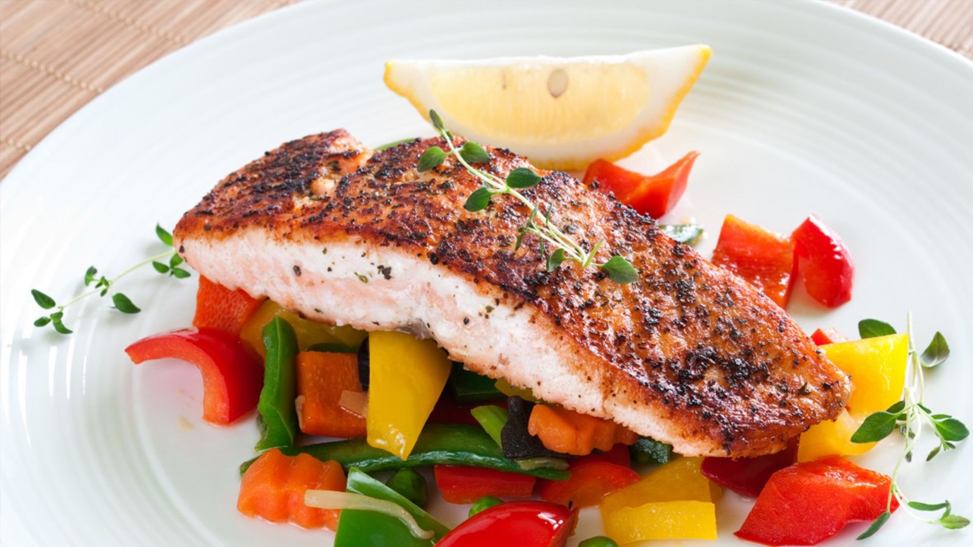 Червона риба багата на вміст хороших жирів - фото 1