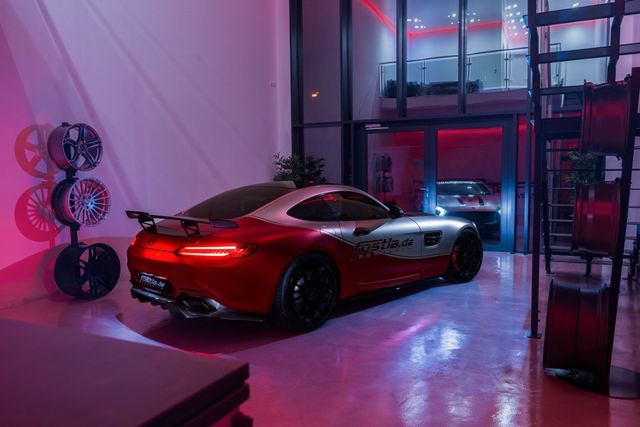 Ательє Fostla удосконалило потужний Mercedes-AMG GT S - фото 259881