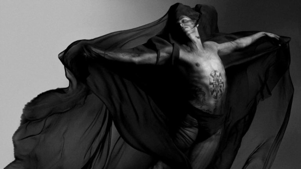 Сергій Полунін знявся в ексцентричній фотосесії для Vogue - фото 1