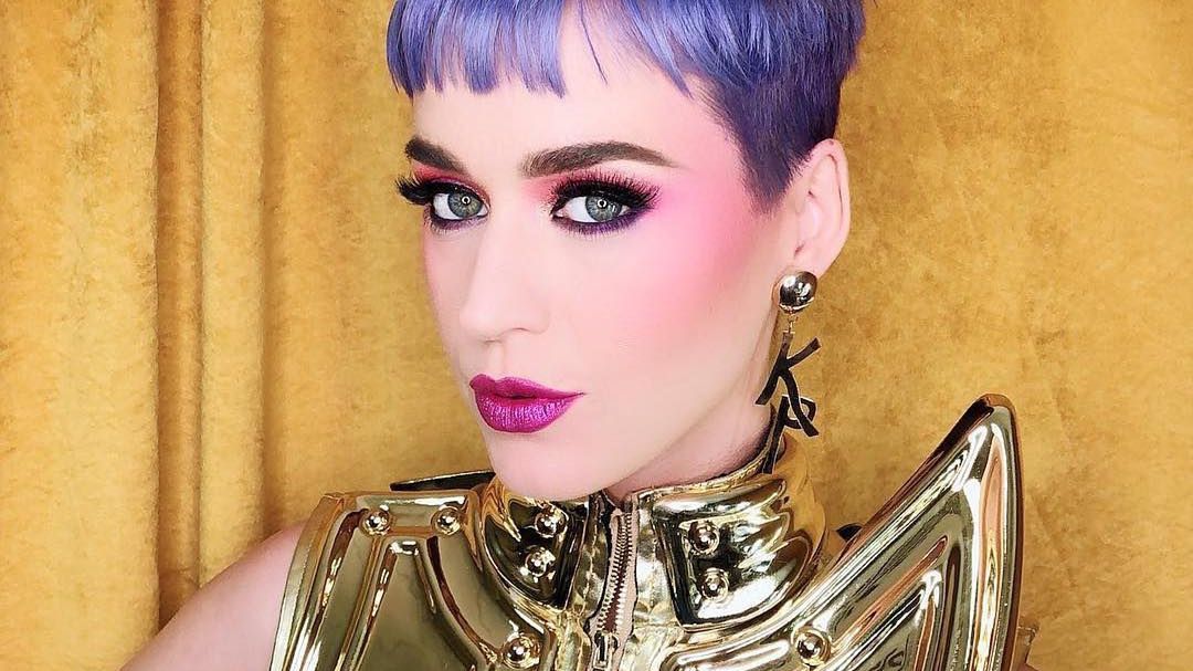 Кеті Перрі перевтілилась для Vogue: стильні фото