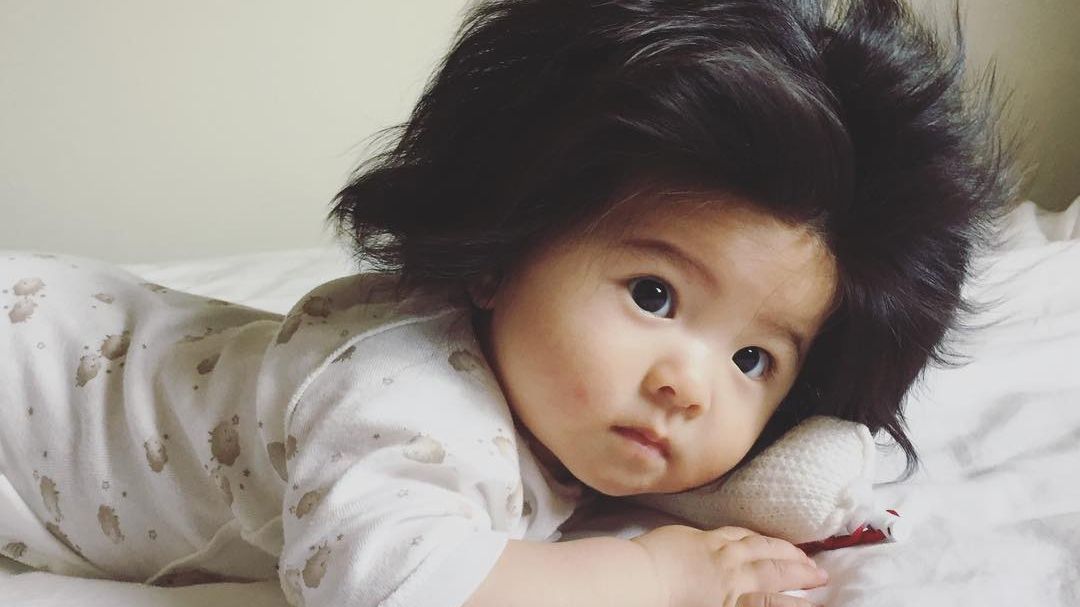 Шестимісячна японка вразила мережу довгим волоссям
