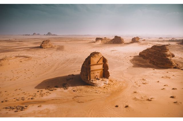 Названо найкращі фото, зроблені за допомогою дронів - фото 266726