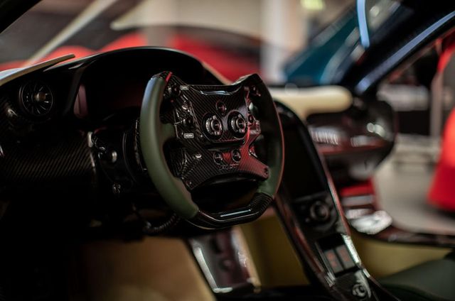 Британці удосконалили гіперкар від McLaren - фото 262503