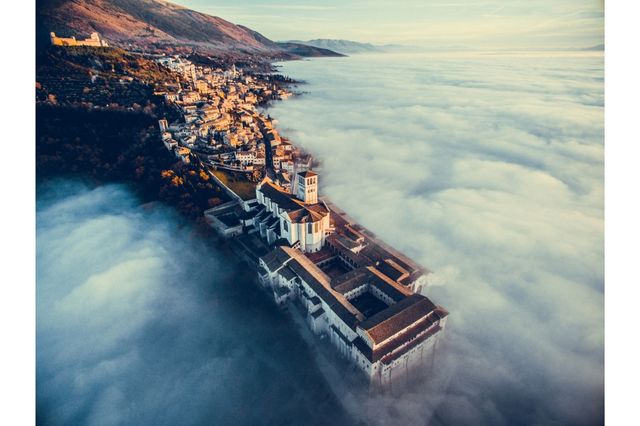 Названо найкращі фото, зроблені за допомогою дронів - фото 266724