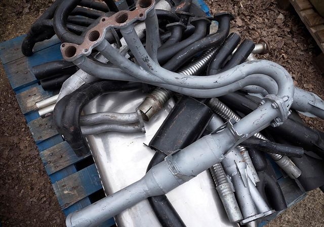 Британці знайшли покинутий контейнер з деталями для Ferrari 250 GTO - фото 259651