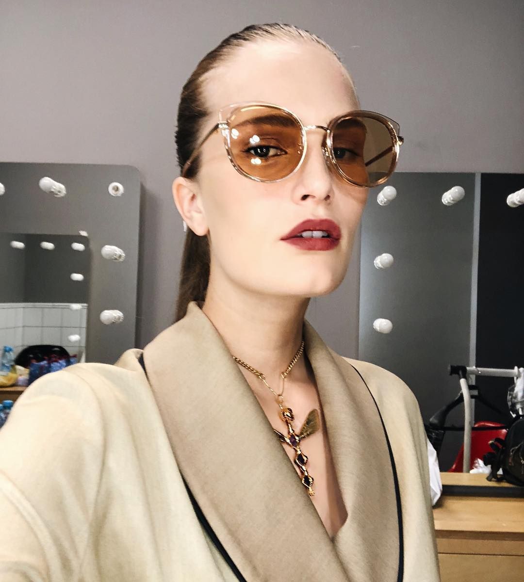 Українська супермодель похизувалась стрункими ногами у Греції