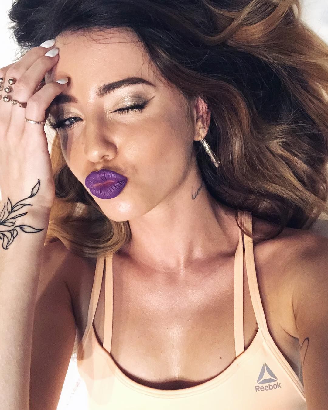 Наче відерко для попкорну: Дорофєєва показала яскраве фото з Балі - фото 1